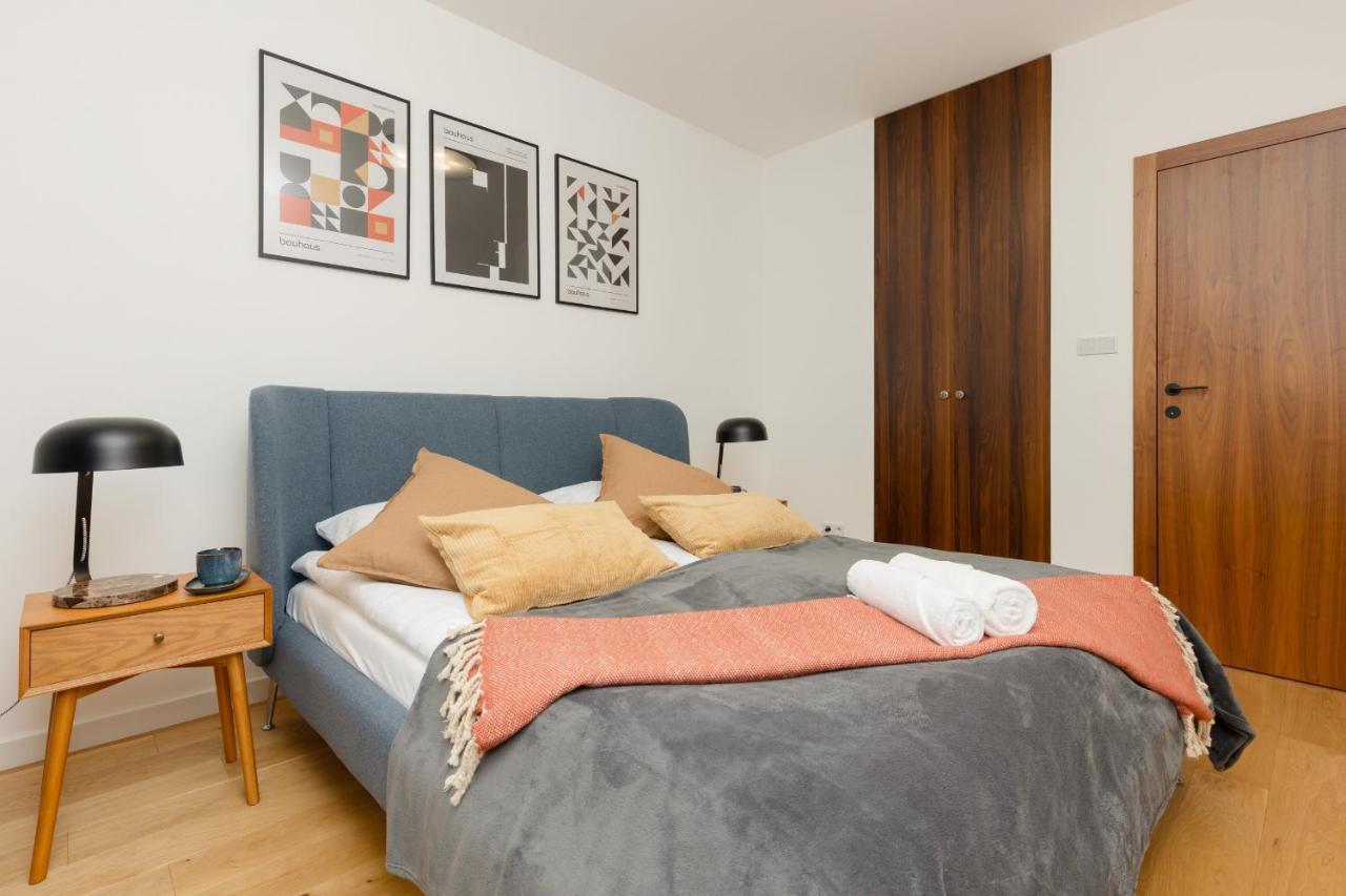 Trendy & Spacious 3-Room Apartament Warsaw Wilanow By Noclegi Renters Extérieur photo
